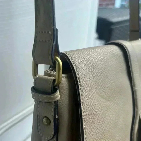 Crossbody Handbag in Beige - Picture 3 of 10